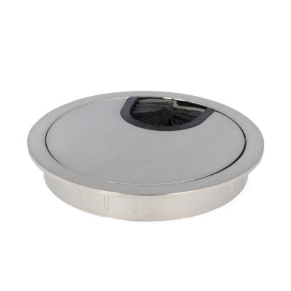 Passage de câbles massif de haute qualité en zamak, Ø80 mm pour bureau avec joint brosse, surface : aspect inox. Guide-câbles de table Passage de câbles de SISO / Danemark – Image 5