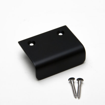 Poignée d’angle en acier inoxydable solide de haute qualité, noir, 50 mm (2 ») SN-50BL. Poignée de meubles SN-50BL pour bateau, yacht, cuisine en acier inoxydable, hôtel de plage, cabinet médical, armoire de cuisine, armoire de salon, par Sugatsune /