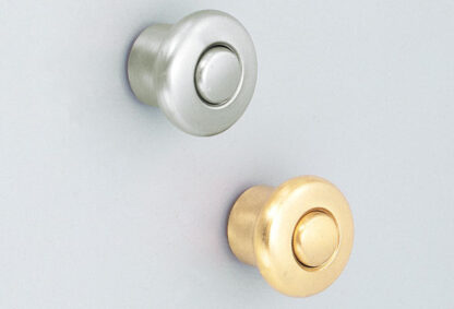 Poignée de bouton de meuble de haute qualité en alliage de zinc, finition: couleur or, satiné mat et poli brillant, 34 mm (1.4 ») KM130SG / SG. Poignée en alliage de zinc pour tiroir, porte de meubles, armoire de cuisine et bien plus encore, par Suga – Image 3