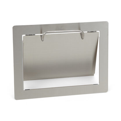 Trappe à déchets rectangulaire de haute qualité avec poignée, pour montage vertical, en acier inoxydable, surface : satiné mat, 310 mm (12,3 »), AZ-HD310-HL. Trappe à déchets en acier inoxydable, pour la gastronomie et bien plus encore, par Sugatsune