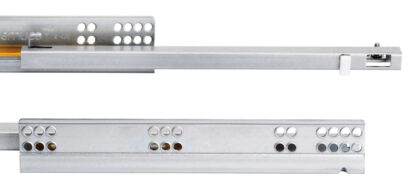 Glissières sous le plancher, capacité de charge : 25 kg (56 lbs), 500 mm (19-11/16"), version : coulissante partielle avec fermeture amortie, 3019505. Coulissants sous le plancher de haute qualité pour tiroirs en bois, tiroirs en bois, étagères en bois et bien plus encore, d’EMUCA – Image 5