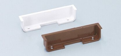 Poignée à mousqueton cachée, surface : blanche, AK-60WT et AK-C60WT. Poignée de boulon de sécurité pratique pour l’intérieur des yachts, les conversions de camping-cars, les meubles de caravane, les camping-cars et bien plus encore, par Sugatsune / LAMP® (Japon) – Image 3