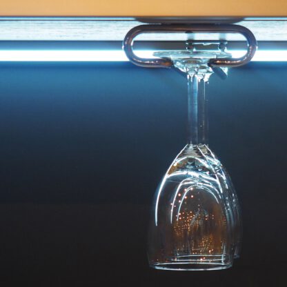 Porte-verre à vin de haute qualité, en acier, surface : chromé, 410 mm (16-9/64"), 8930111. Cintre en verre pratique pour verres à vin, verres à champagne, verres à cocktail, verres à cognac, gobelets et bien plus encore, par EMUCA – Image 6